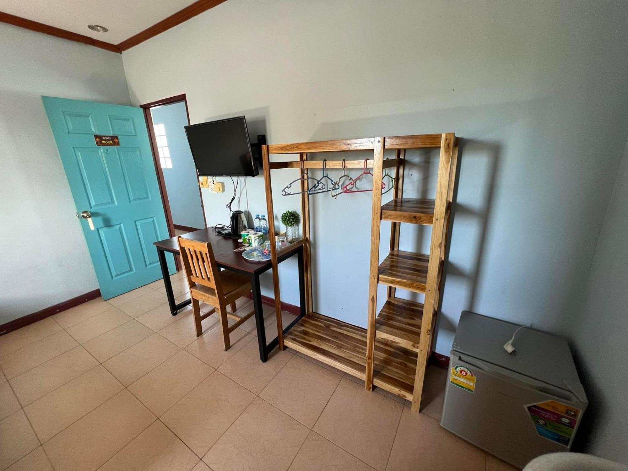 Guest House Blue Andaman Koh Lanta Exterior photo
